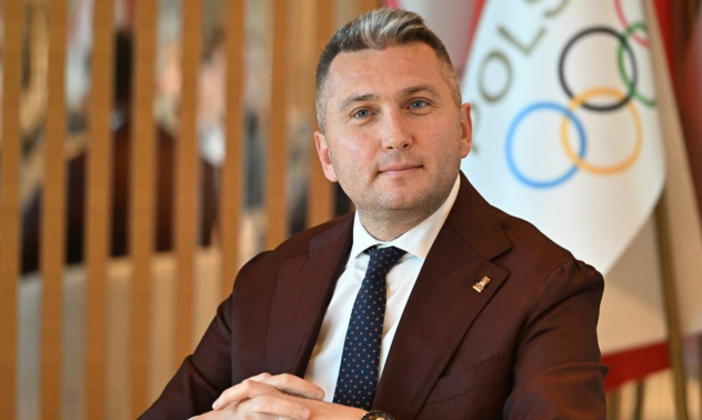 Minister sportu może nie pojechać na igrzyska 2026. Spór Rutnickiego z PKOl przed Mediolanem i Cortiną