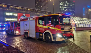 Zadymienie w metrze Warszawa: zamknięte stacje Centrum, Świętokrzyska i Ratusz-Arsenał