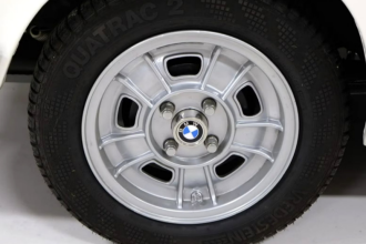 Nowy patent BMW: śruby z logo mogą sprawić, że naprawa auta stanie się droższa