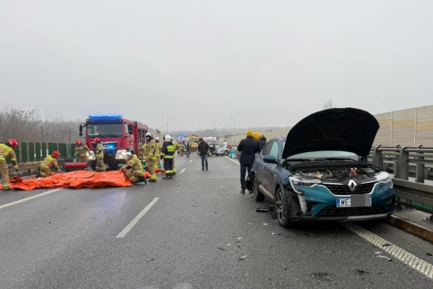 Dlaczego doszło do karambolu na S8 i kiedy zostanie przywrócony ruch w kierunku Warszawy