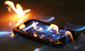 Ropczyce 4 grudnia: wybuch baterii telefonu w akademiku, 8 osób w szpitalu – co wiadomo teraz