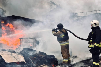 Masowy atak Rosji na Ukrainę 26–27 grudnia: 500 dronów, rakiety i uderzenie w Kijów