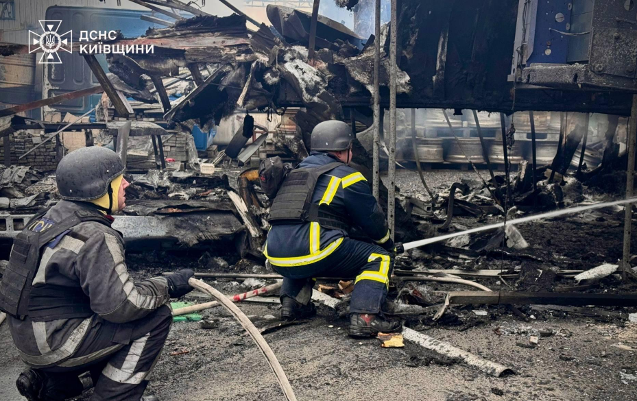 Masowy atak Rosji na Ukrainę w nocy 26–27 grudnia: około 500 dronów i 40 rakiet, Kijów głównym celem