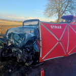 Śmiertelny wypadek pod Mławą. 65-letnia kierująca Hyundaiem zginęła na śliskiej drodze