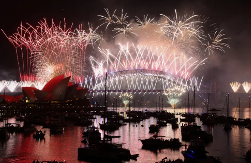 Świat już wszedł w 2026 rok. Pierwsze powitania przyszły znad Pacyfiku