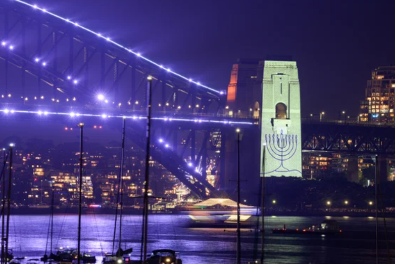 Świat już wszedł w 2026 rok. Pierwsze powitania przyszły znad Pacyfiku