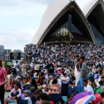 Sydney wita Nowy Rok pod nadzwyczajną ochroną: tysiące policjantów po ataku w Bondi