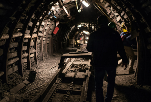 Senat przyjął poprawki dla górnictwa – urlopy i odprawy od 2026