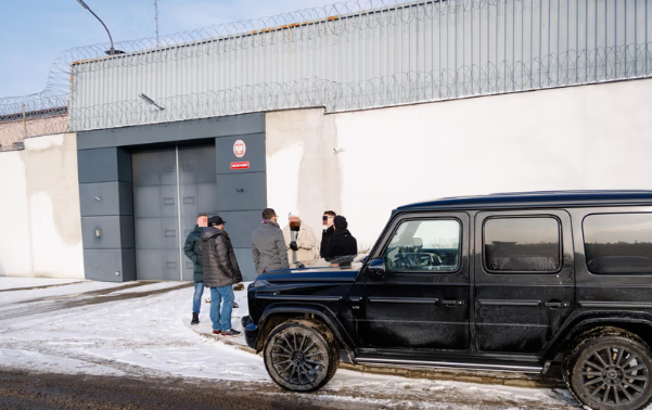 Ryszard Bogucki wyszedł na wolność po 25 latach więzienia. Co powiedział po opuszczeniu zakładu w Herbach