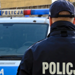 Policja w Warszawie wszczyna procedurę zwolnienia dowódcy. Śledztwo w sprawie gwałtu w Piasecznie