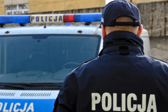 Policja w Warszawie wszczyna procedurę zwolnienia dowódcy. Śledztwo w sprawie gwałtu w Piasecznie