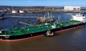 Tankowiec Olina został przejęty przez Straż Przybrzeżną USA: co wiadomo o statku, trasie i przyczynach operacji