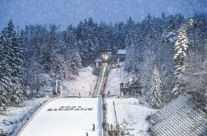 Puchar Świata w skokach narciarskich w Zakopanem – sobota, 16:15. Utrudnienia w ruchu i zmiany w komunikacji przy Wielkiej Krokwi
