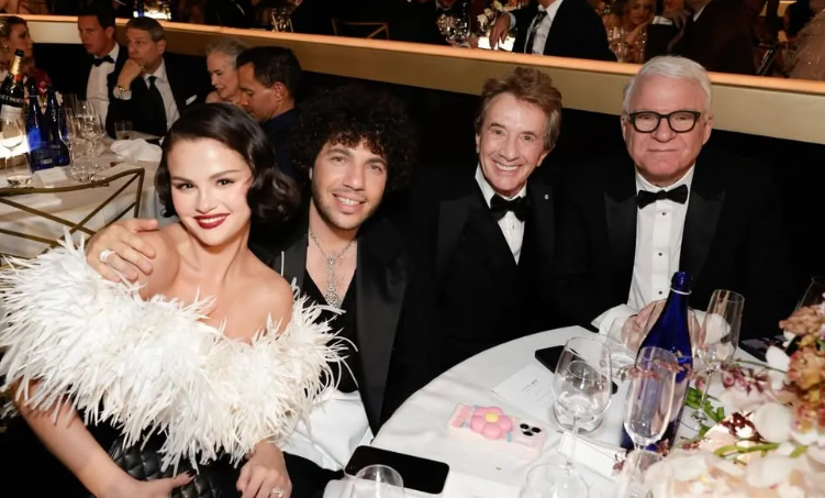 Złote Globy 2026: Selena Gomez na czerwonym dywanie w kreacji Chanel – co przyciągnęło uwagę