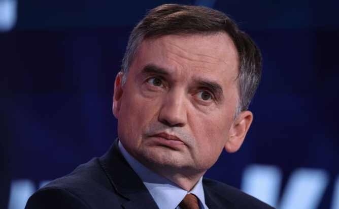 Zbigniew Ziobro na Węgrzech: azyl polityczny, pobyt w Budapeszcie i 26 zarzutów w Polsce – co powiedział w Radio Eska