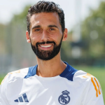 Álvaro Arbeloa objął „Real”: biografia, kariera piłkarska oraz droga do pierwszej drużyny
