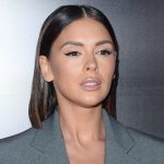 Mróz zrobił swoje. Oskar Wojciechowski zamienił basen Klaudii Halejcio w lodowisko dla dzieci