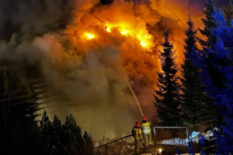 Wesele w Targanicach przerwał pożar: w kompleksie Kocierz spłonęła restauracja, są poszkodowani