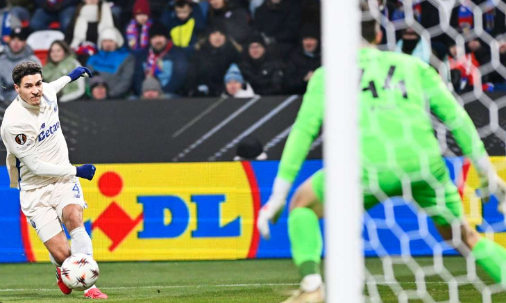 Viktoria Pilzno – FC Porto 1:1 w Lidze Europy: VAR, czerwona kartka dla Vydry i niewykorzystany rzut karny Samu