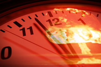 Doomsday Clock — co to oznacza? Zegar Zagłady pokazuje 85 sekund do północy