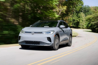 Co z VW ID.4? Akcja w USA przez baterię — zalecenie 80% ładowania i bez szybkiego DC
