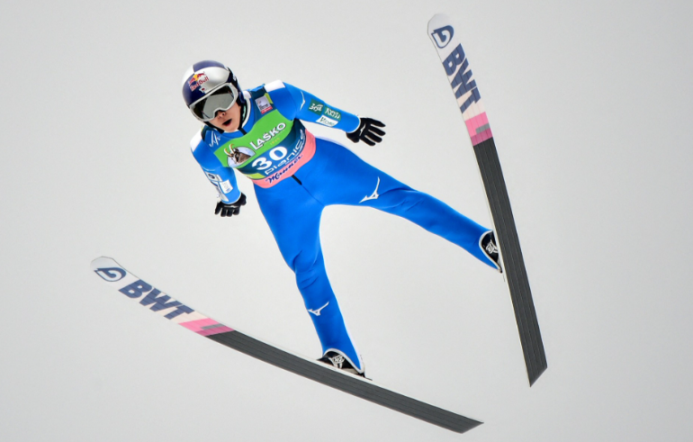 Turniej Czterech Skoczni 2026: Ryōyū Kobayashi wygrał konkurs w Innsbrucku, Domen Prevc drugi