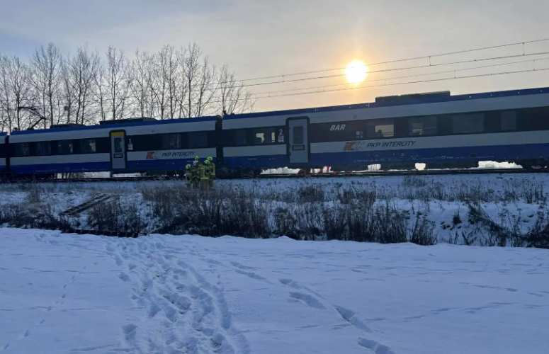 Pęknięcie szyny pod Będzelinem. PKP PLK wskazuje mróz jako przyczynę uszkodzenia (112 cm)