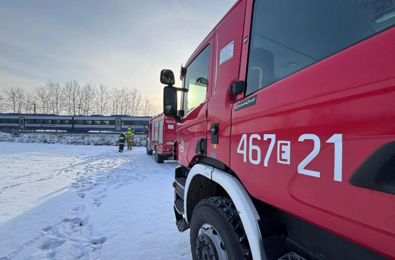 Pęknięcie szyny pod Będzelinem. PKP PLK wskazuje mróz jako przyczynę uszkodzenia (112 cm)