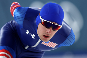 Casey Dawson na 5000 m na IO 2026. Co wydarzyło się w Mediolanie i dlaczego wszyscy mówią o jego plecaku?