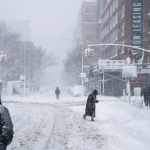 Śnieżyca w USA: dlaczego ogłoszono stan wyjątkowy w 7 stanach i co dzieje się w Nowym Jorku?