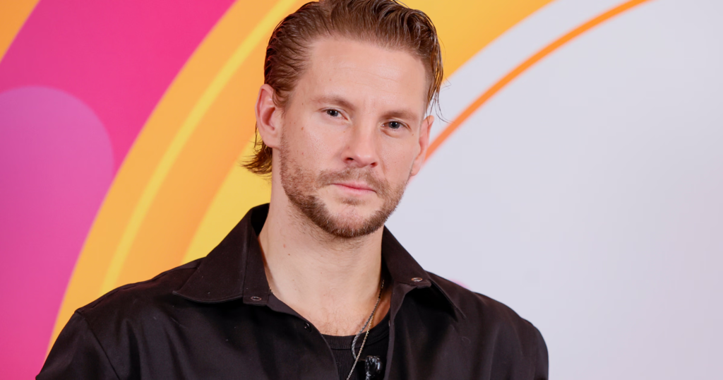 Sebastian Fabijański w „Tańcu z Gwiazdami”: co zrobił na parkiecie, że widzowie mówią o faworycie sezonu?