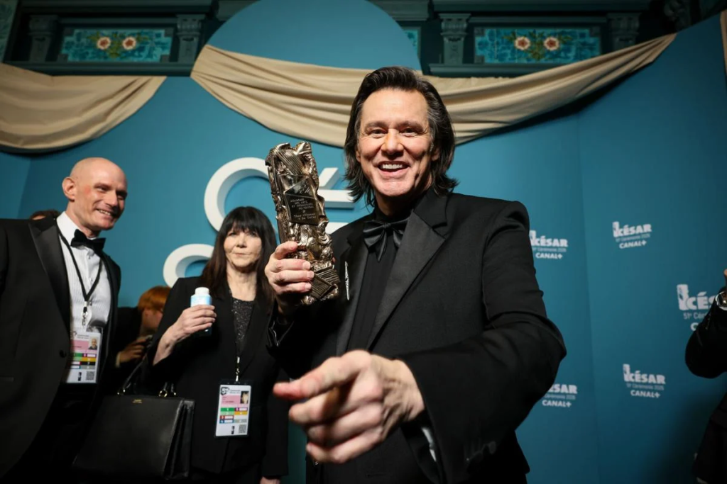 Jim Carrey sobowtór? Co wydarzyło się na gali Cezary/César 2026 w Paryżu i skąd ta teoria