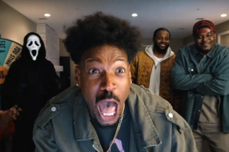 „Straszny film 6” – zwiastun podbija sieć: jakie horrory parodiuje i kiedy film trafi do kin oraz na streaming?