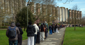 Epidemia zapalenia opon mózgowych w Kent. Co wiadomo o ognisku, które niepokoi służby