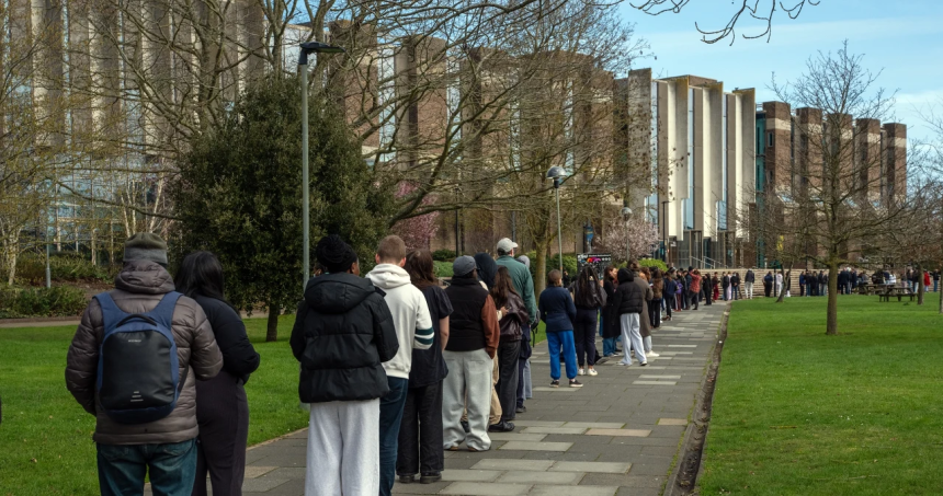 Epidemia zapalenia opon mózgowych w Kent. Co wiadomo o ognisku, które niepokoi służby