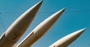 Irańskie rakiety a brytyjskie bazy na Cyprze: dokąd leciały i co wiadomo teraz