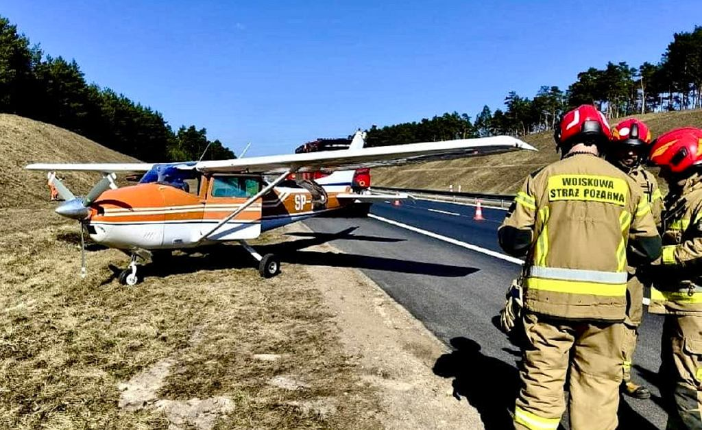 Awaryjne lądowanie samolotu na A1 w powiecie świeckim. Jak doszło do incydentu z Cessną 182?
