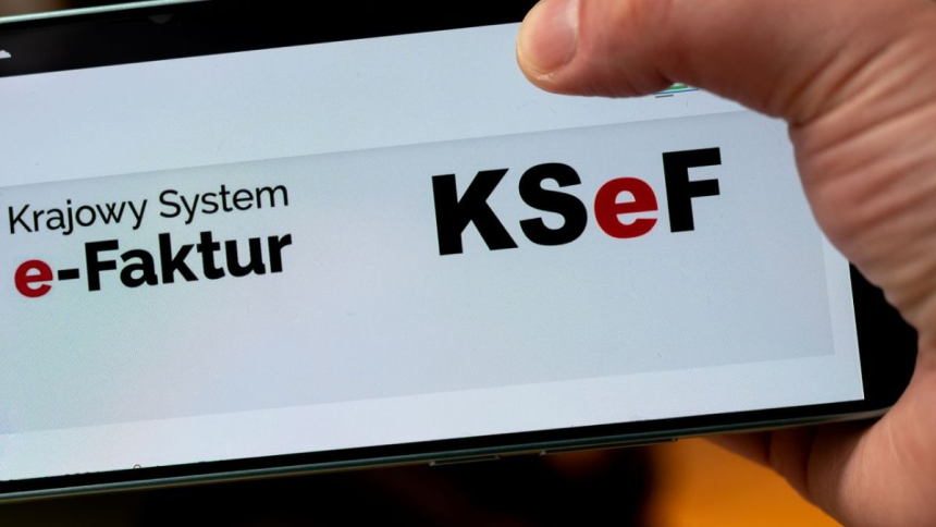 KSeF od 1 kwietnia 2026. Kto musi korzystać z systemu, jakie są wyjątki i co zmienia się dla firm