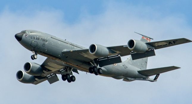 Uszkodzony KC-135 w Wielkiej Brytanii. Jak amerykański samolot doleciał do RAF Mildenhall po ataku?