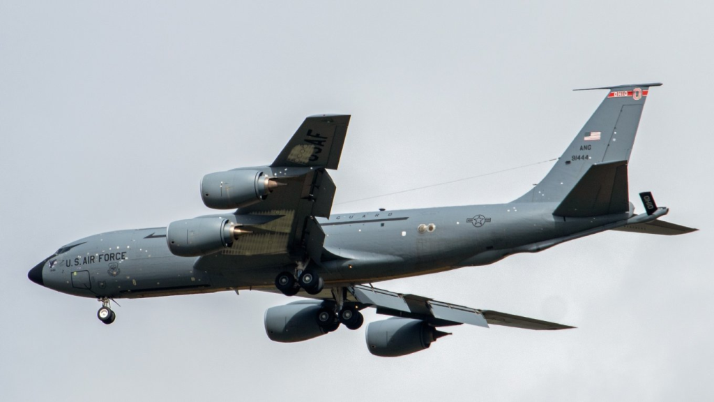 Uszkodzony KC-135 w Wielkiej Brytanii. Jak amerykański samolot doleciał do RAF Mildenhall po ataku?