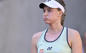 Jelena Rybakina pokazała moc w Stuttgarcie i awansowała do ćwierćfinału. Jak wyglądał jej mecz?