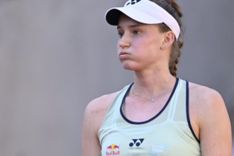 Jelena Rybakina pokazała moc w Stuttgarcie i awansowała do ćwierćfinału. Jak wyglądał jej mecz?