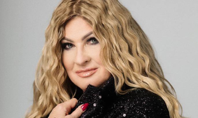 Beata Kozidrak z córkami w reklamie Almette. Co pokazuje nowa kampania?