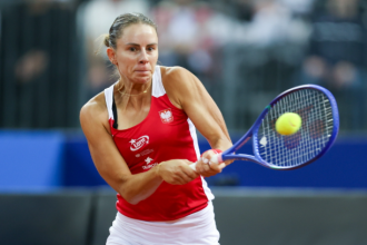 WTA Madryt: Magda Linette wygrała z Robin Montgomery. Co dalej po udanym starcie Polki?