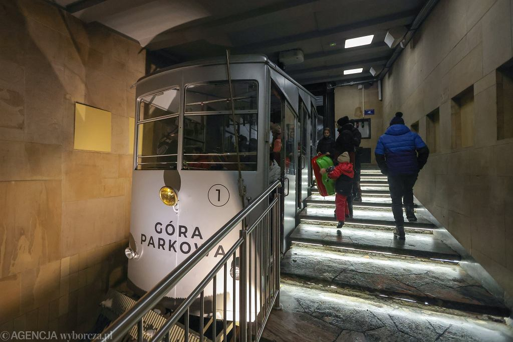 Krynica-Zdrój z nową koleją gondolową. Kiedy ruszy trasa do Czarnego Potoku i co zmieni dla turystów?