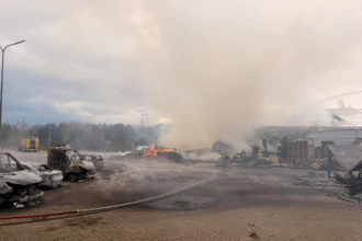 Pożar pod Warszawą. Co wydarzyło się w Cząstkowie Mazowieckim i dlaczego ogień szybko się rozprzestrzenił?