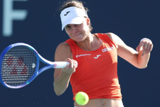 Magda Linette – Marta Kostiuk: bolesna porażka Polski w BJK Cup. Jaki jest wynik meczu z Ukrainą?