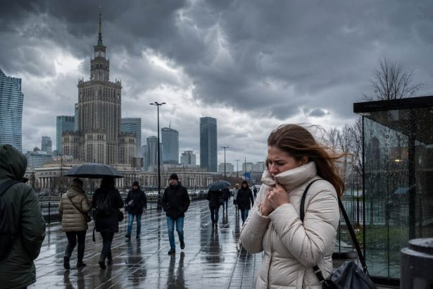 Pogoda w Polsce na weekend. Kiedy przyjdzie ochłodzenie, deszcz ze śniegiem i silny wiatr?