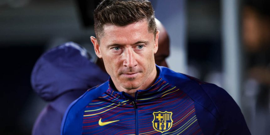 Lewandowski zostanie w Barcelonie? Klub szykuje finalną ofertę, a Juventus czeka na decyzję
