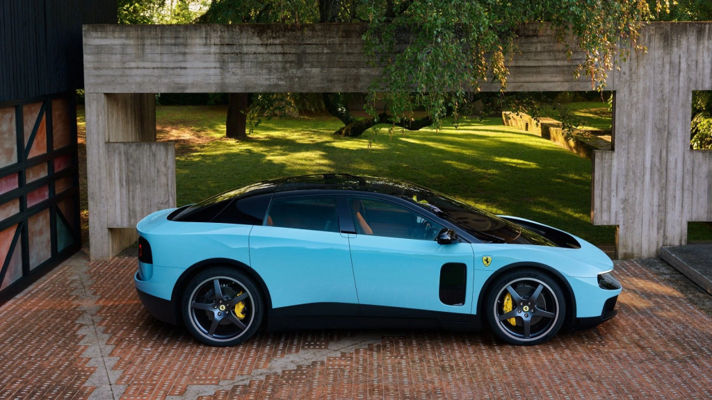Pierwsze elektryczne Ferrari już jest. Ile kosztuje Luce i co potrafi nowy model z 1035 KM?